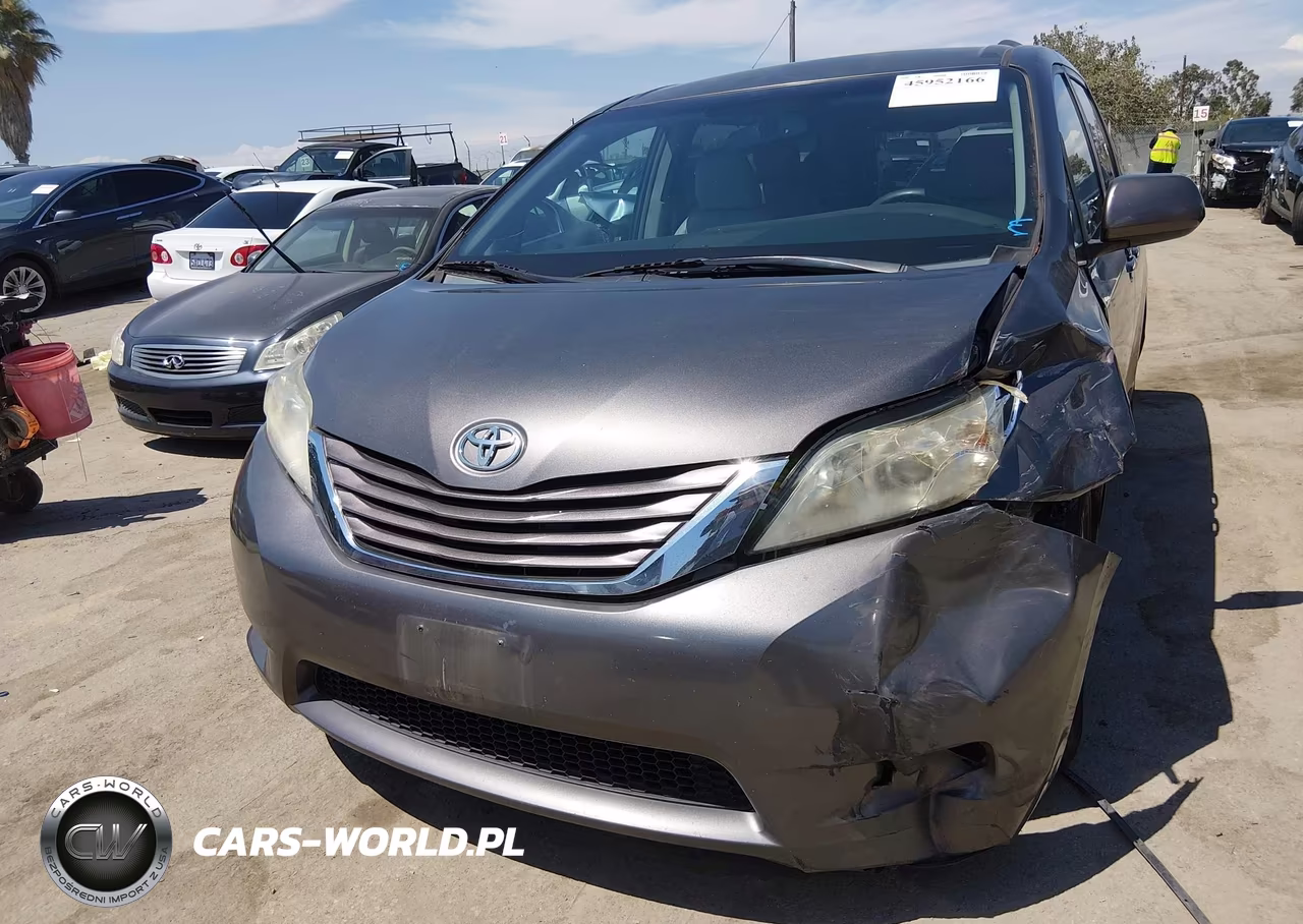2015 Toyota Sienna Le 8 Passenger VIN:5TDKK3DC7FS604434 - 6