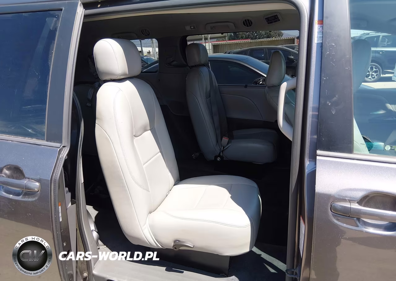 2015 Toyota Sienna Le 8 Passenger VIN:5TDKK3DC7FS604434 - 8