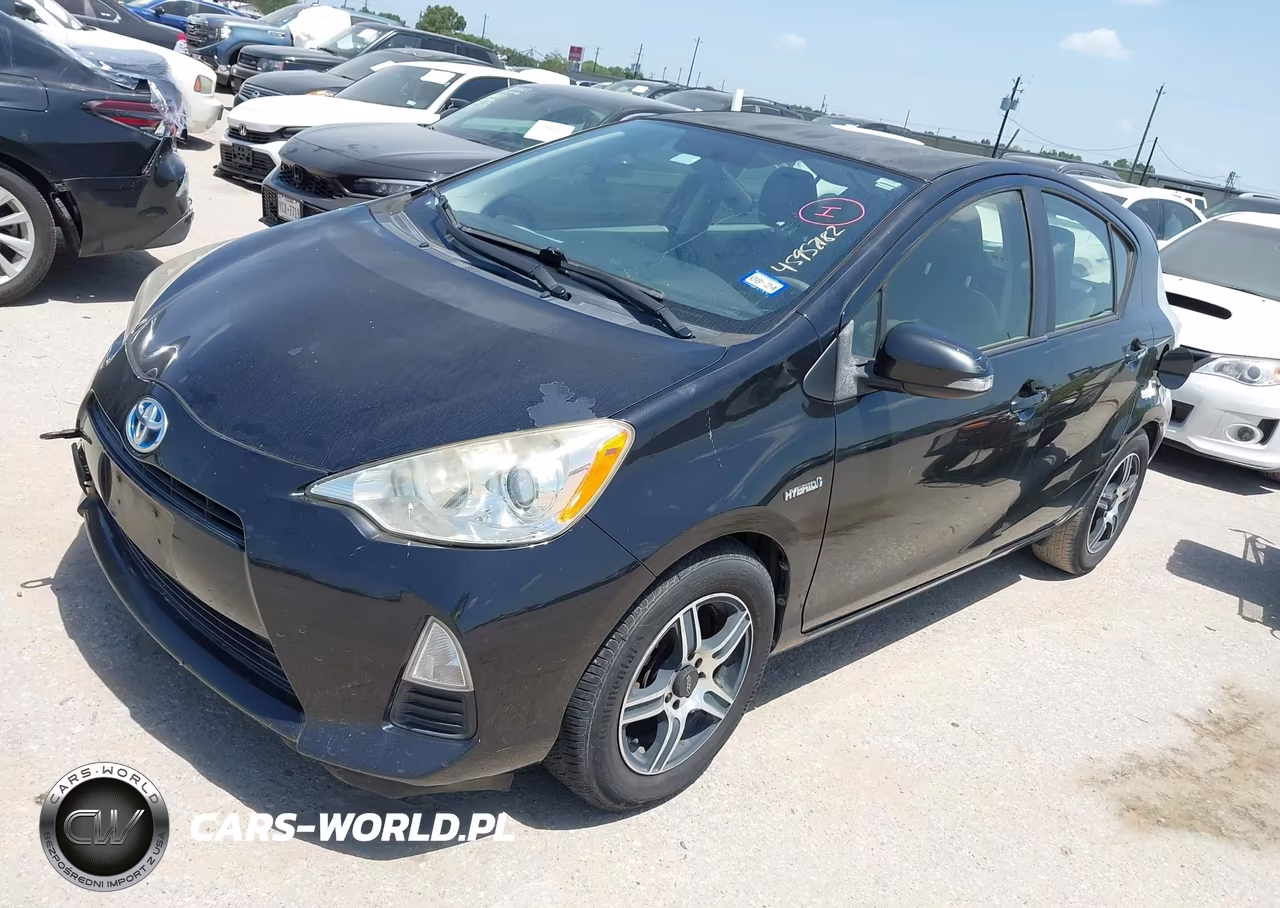 2012 Toyota Prius C Two VIN:JTDKDTB35C1510882 - 2