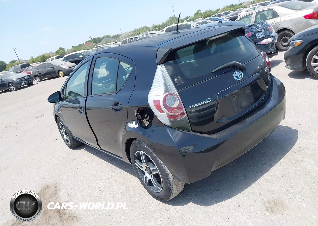 2012 Toyota Prius C Two VIN:JTDKDTB35C1510882 - 3