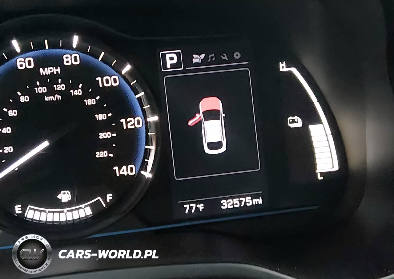 2018 Hyundai Ioniq Hybrid Blue VIN:KMHC65LC1JU100435 - 15