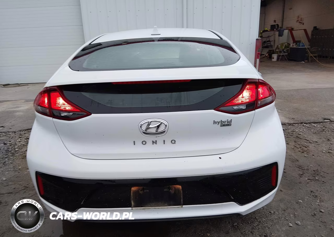 2018 Hyundai Ioniq Hybrid Blue VIN:KMHC65LC1JU100435 - 16