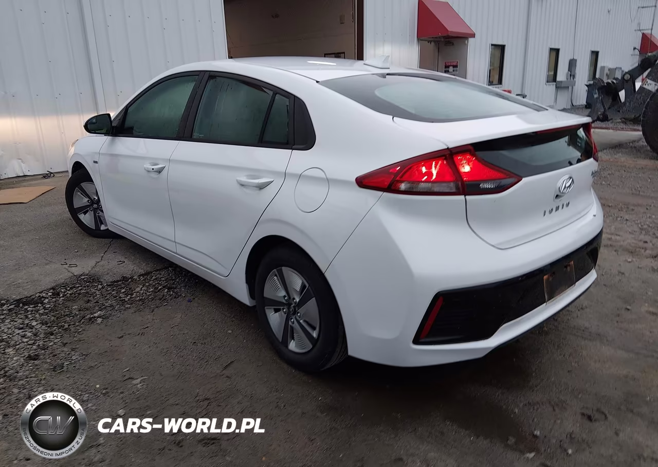 2018 Hyundai Ioniq Hybrid Blue VIN:KMHC65LC1JU100435 - 3