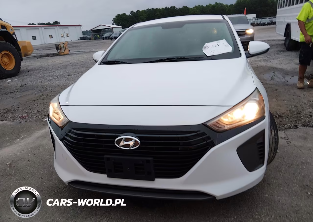 2018 Hyundai Ioniq Hybrid Blue VIN:KMHC65LC1JU100435 - 6
