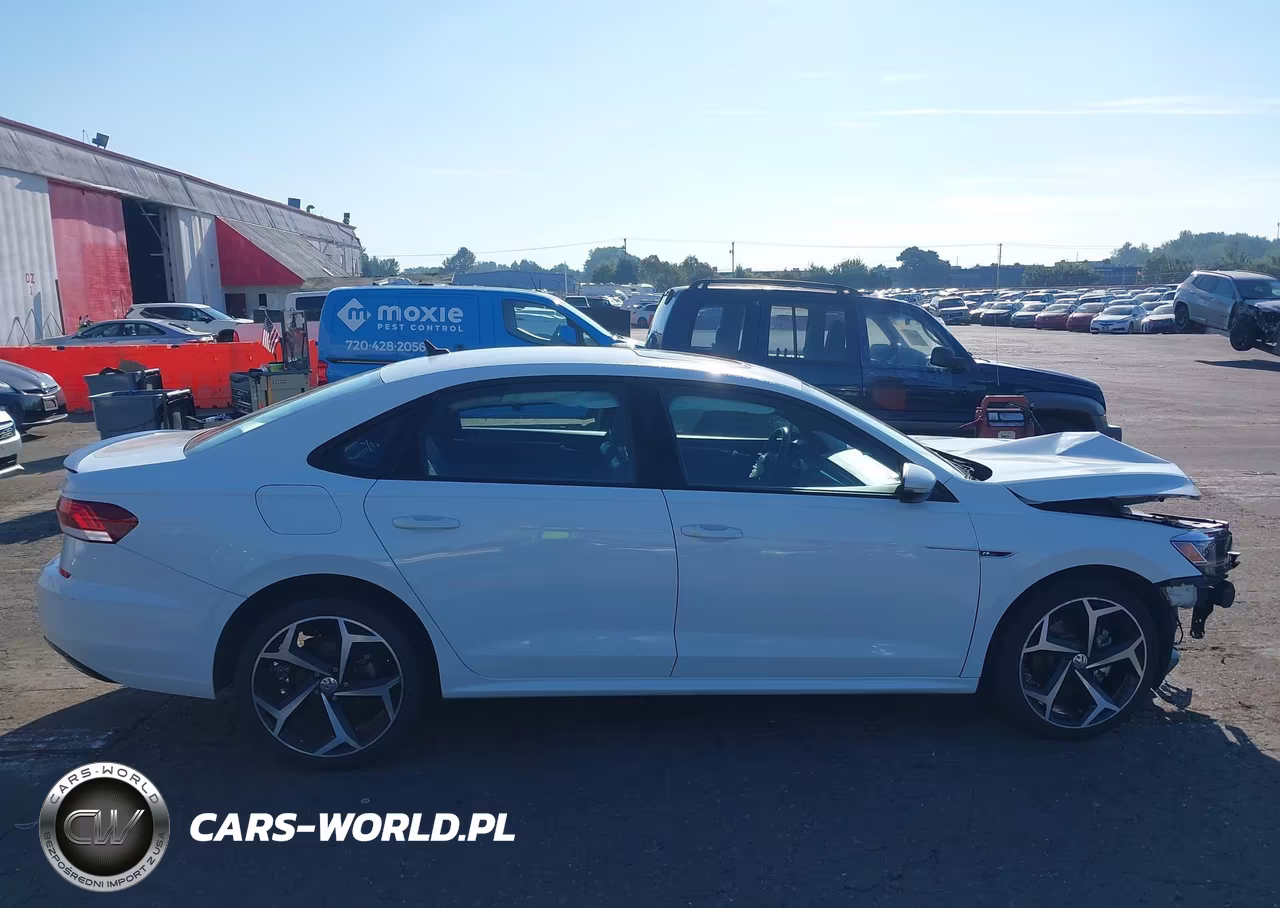 2021 Volkswagen Passat 2.0T R-Line VIN:1VWMA7A35MC009293 - 13