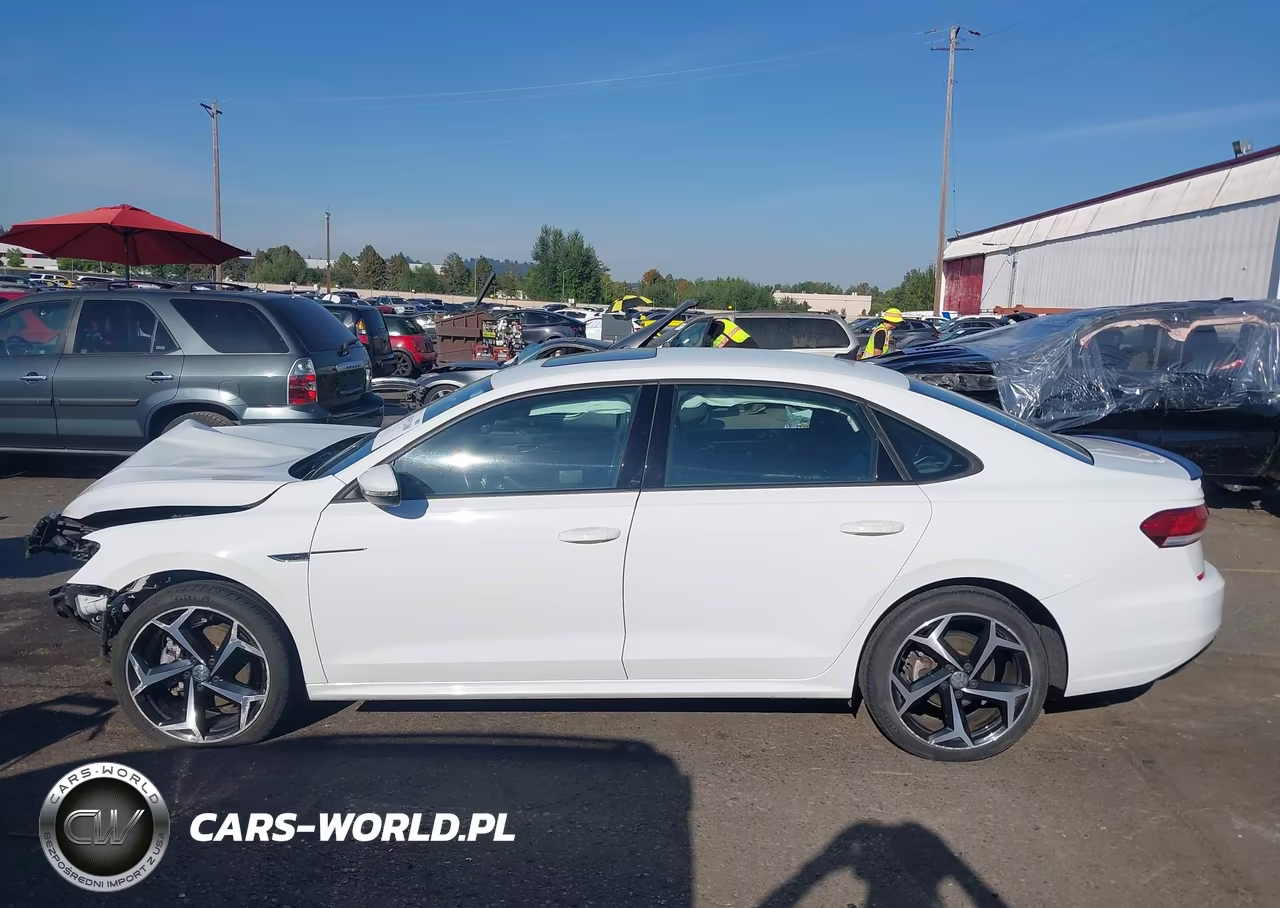 2021 Volkswagen Passat 2.0T R-Line VIN:1VWMA7A35MC009293 - 14