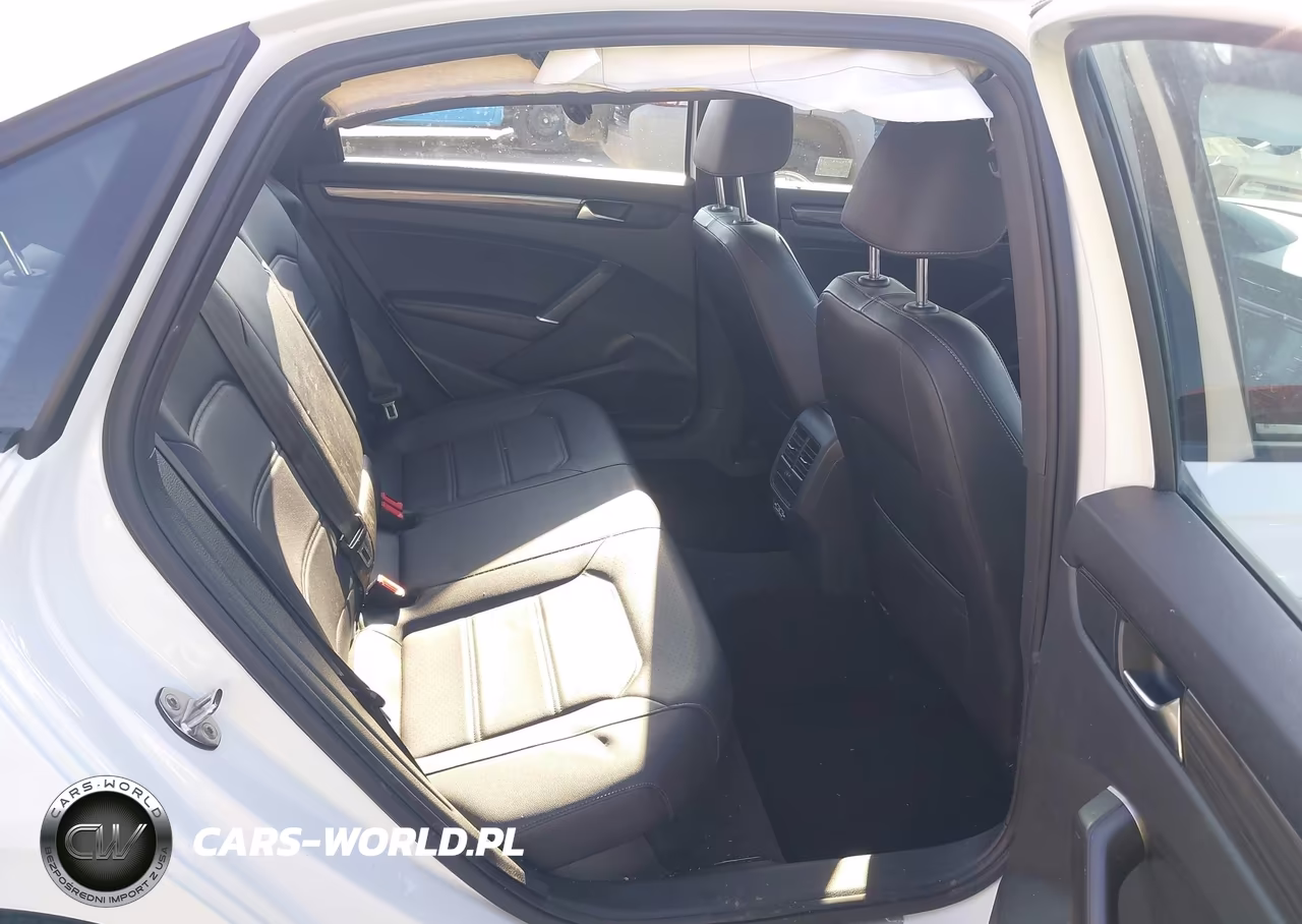 2021 Volkswagen Passat 2.0T R-Line VIN:1VWMA7A35MC009293 - 8