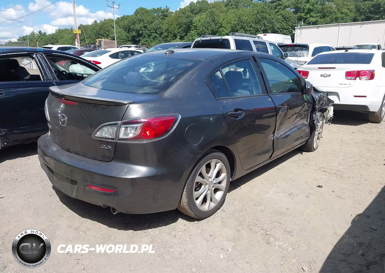 2011 Mazda Mazda3 S Sport VIN:JM1BL1U68B1482718 - 4
