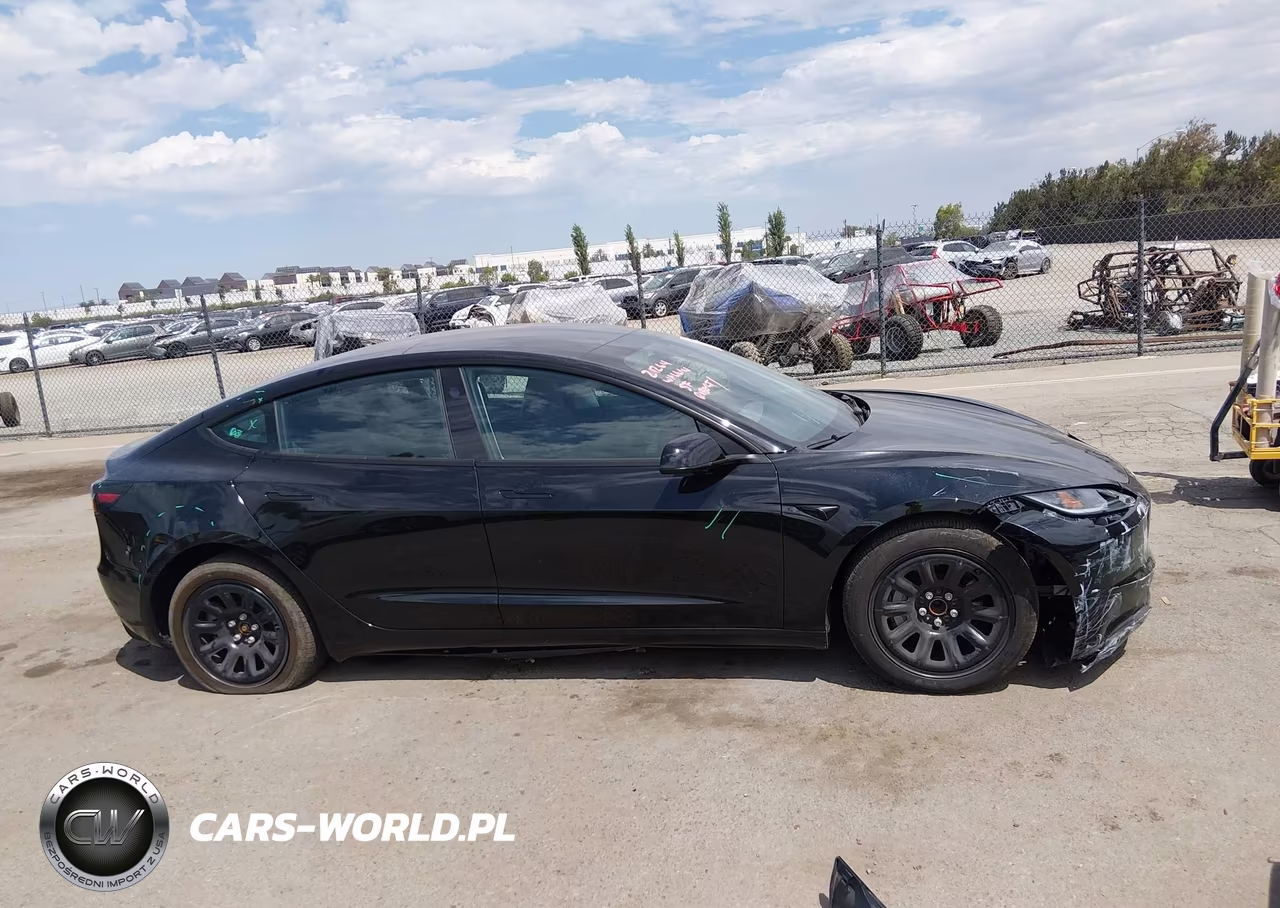 2025 Tesla Model 3 Long Range Rear-Wheel Drive-Standard Rear-Wheel Drive VIN:5YJ3E1EA7SF136751 - 14