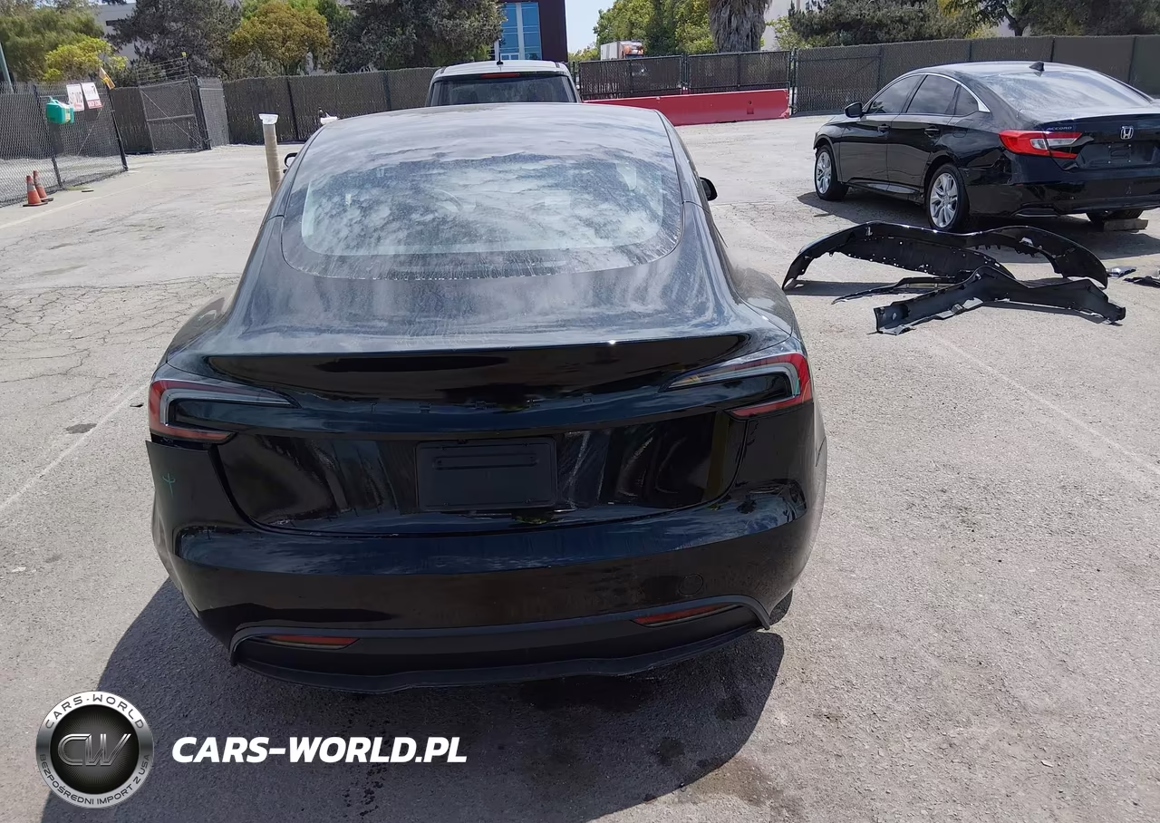 2025 Tesla Model 3 Long Range Rear-Wheel Drive-Standard Rear-Wheel Drive VIN:5YJ3E1EA7SF136751 - 17