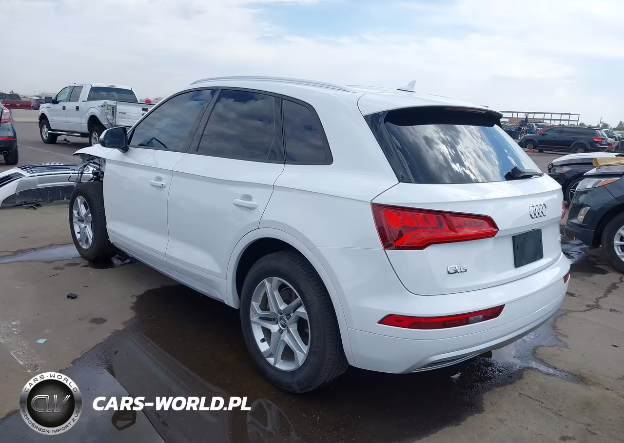 2018 Audi Q5 2.0T Premium-2.0T Tech Premium VIN:WA1ANAFY7J2011537 - 3