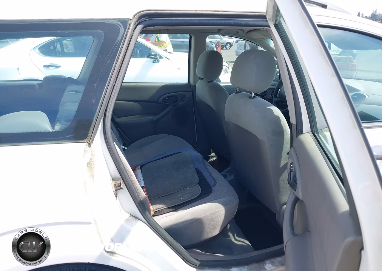 2000 Ford Focus Se VIN:1FAFP36P0YW206249 - 8