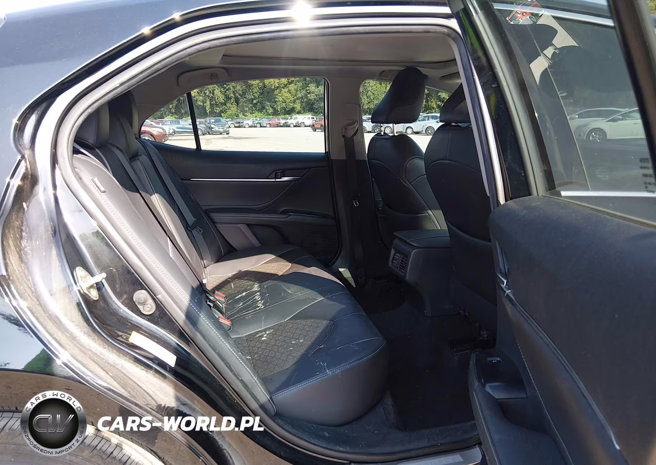 2018 Toyota Camry Xse VIN:4T1B61HK4JU545188 - 8