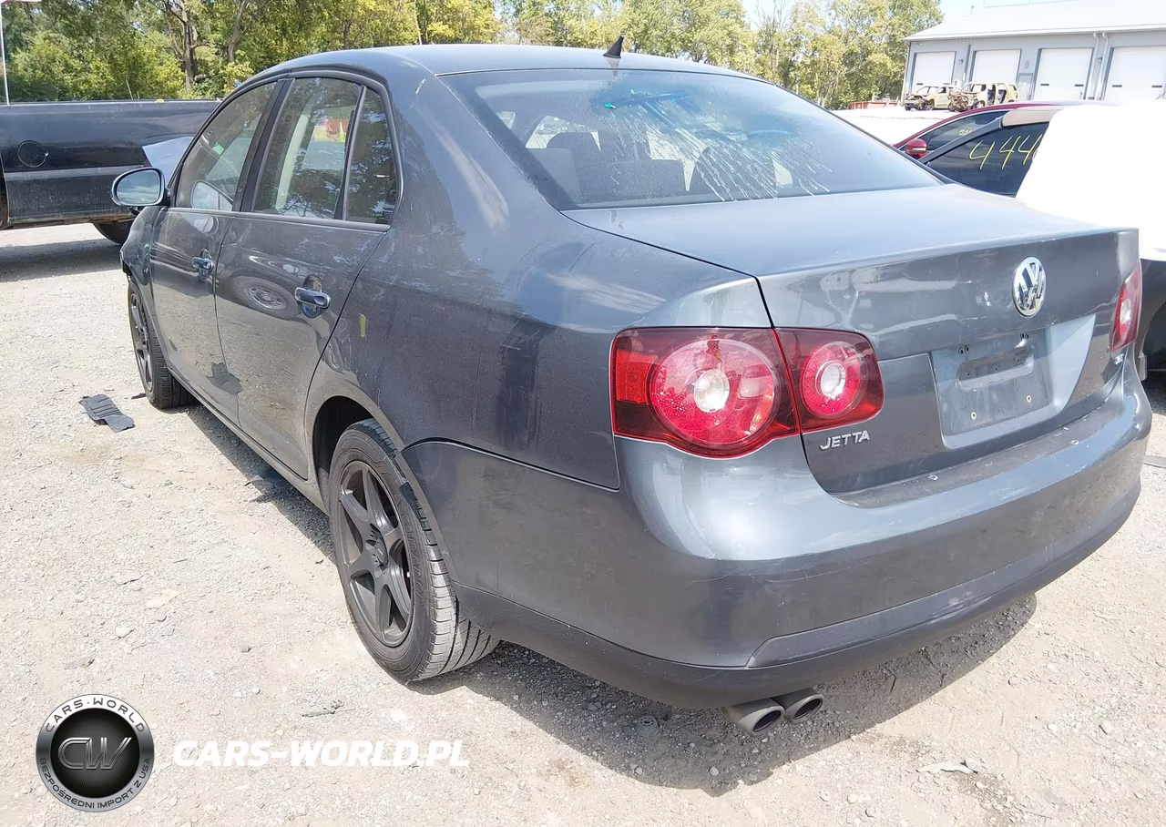 2010 Volkswagen Jetta S VIN:3VWJX7AJ8AM003627 - 3