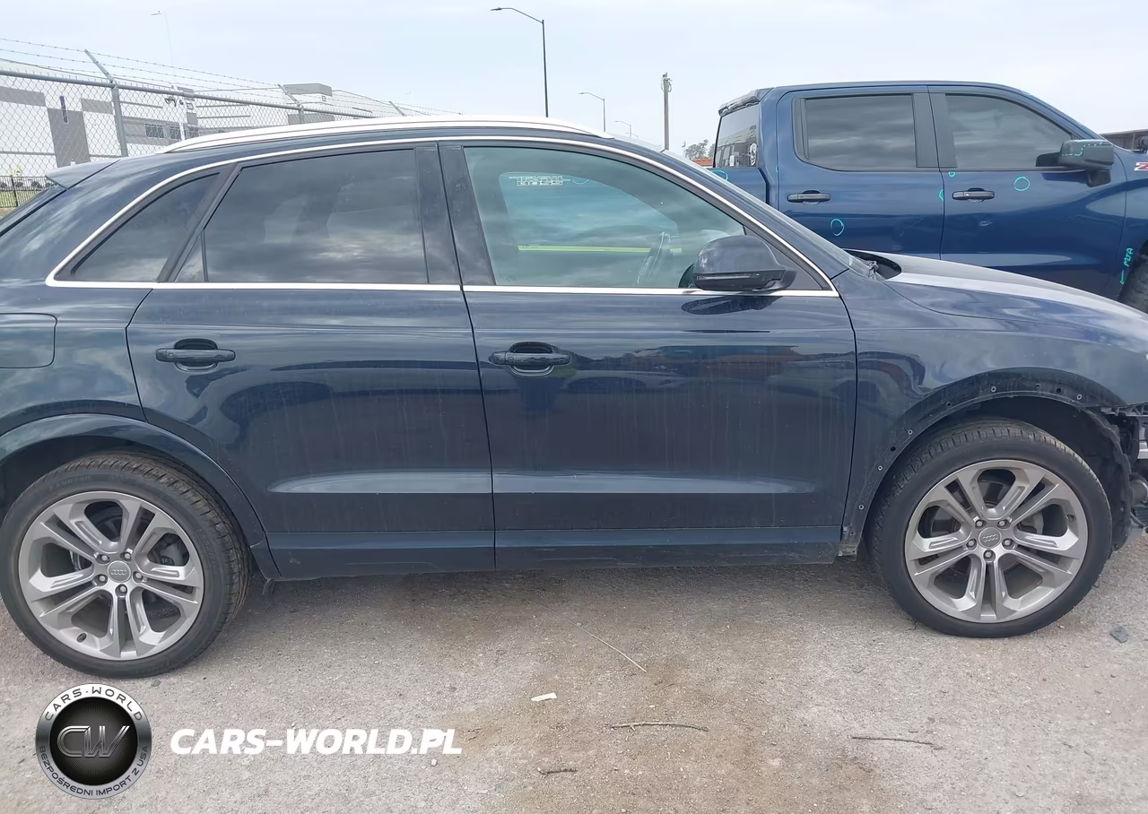 2015 Audi Q3 2.0T Premium Plus VIN:WA1GFCFS2FR006369 - 13