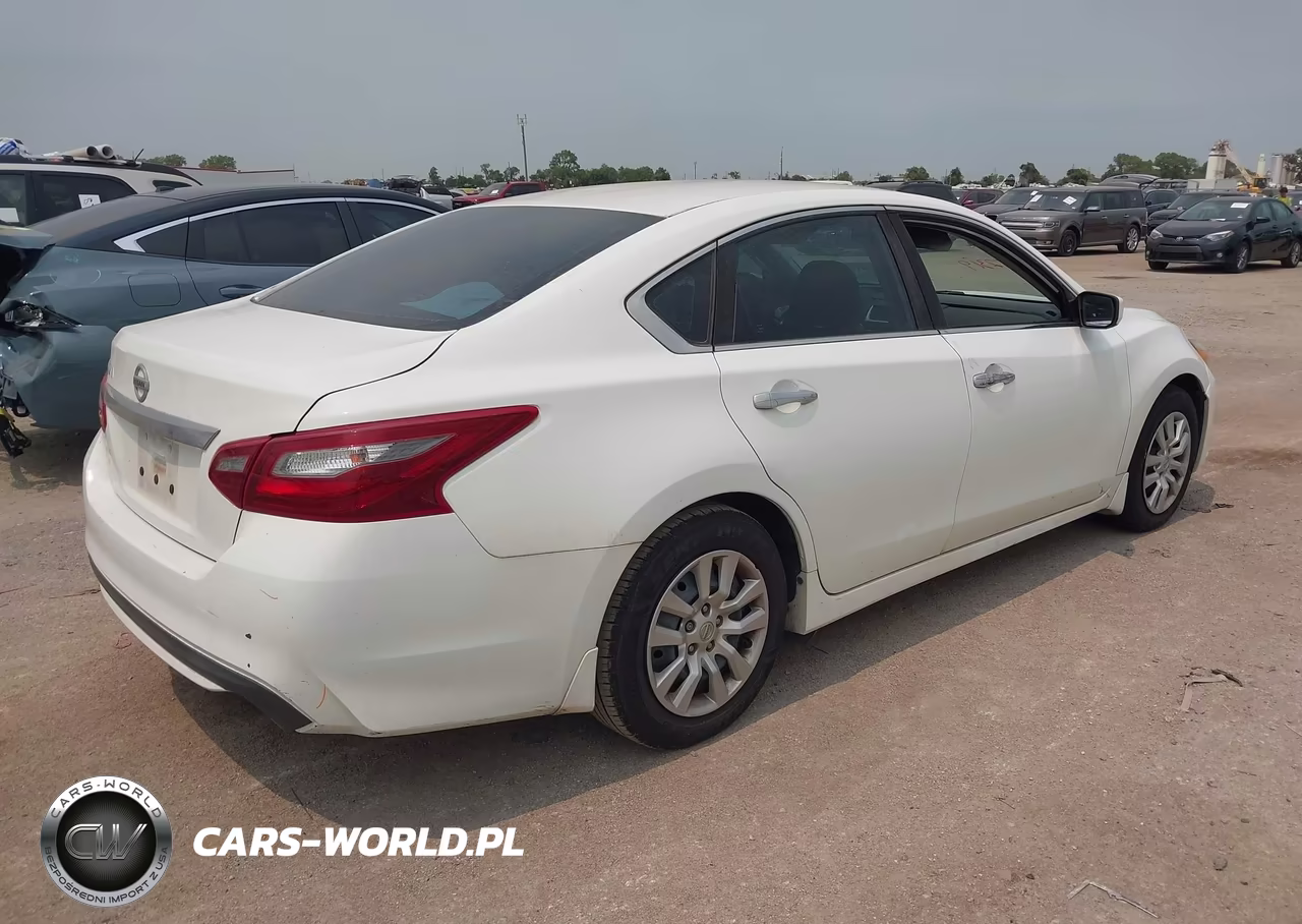 2018 Nissan Altima 2.5 S VIN:1N4AL3AP2JC475180 - 4
