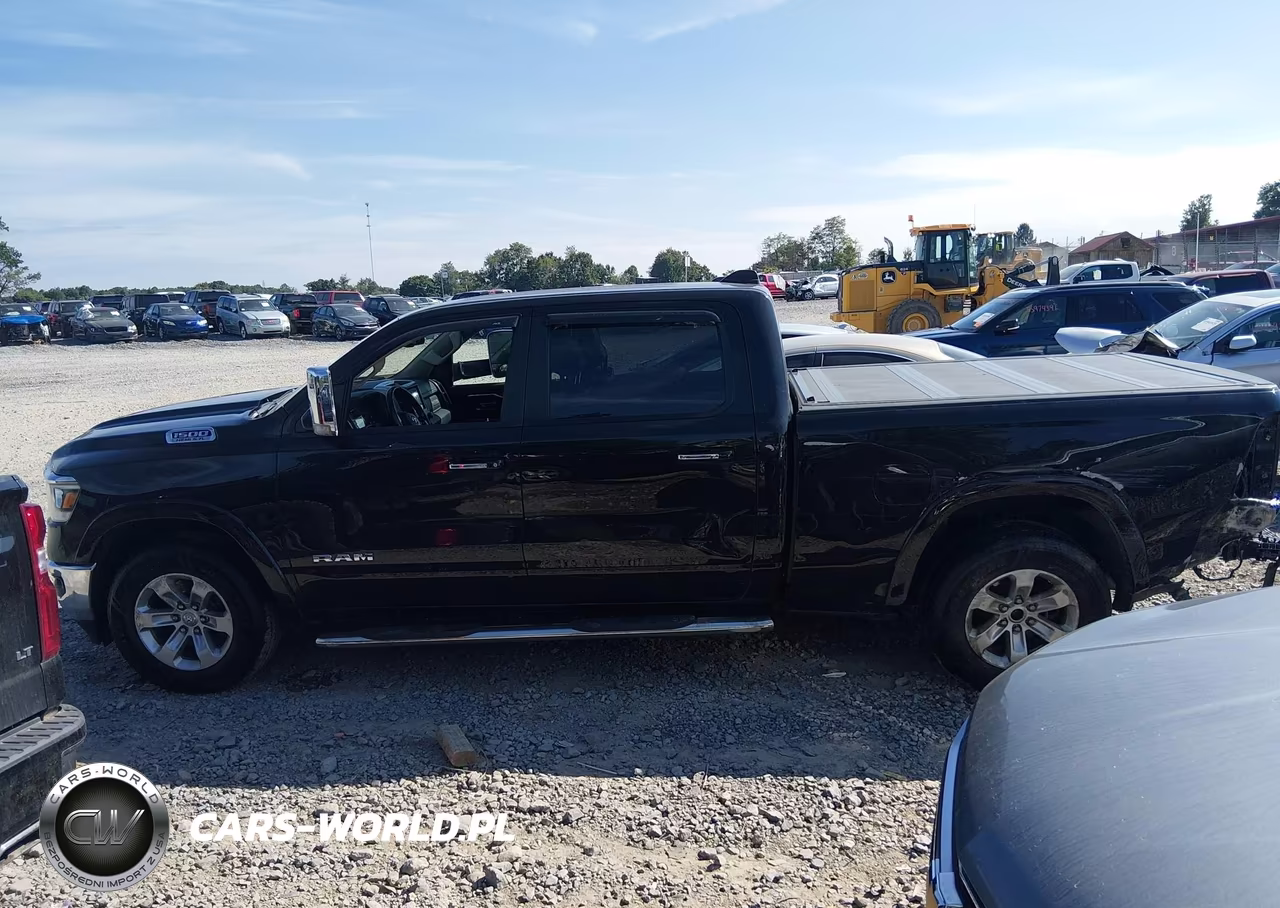 2019 Ram 1500 Laramie 4X4 6'4 Box VIN:1C6SRFRT5KN525289 - 14