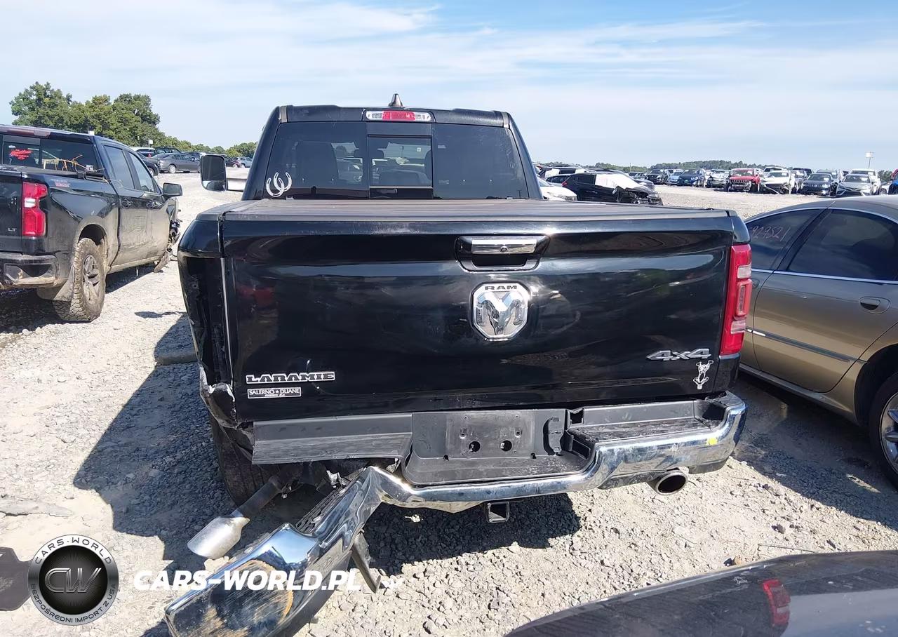 2019 Ram 1500 Laramie 4X4 6'4 Box VIN:1C6SRFRT5KN525289 - 16