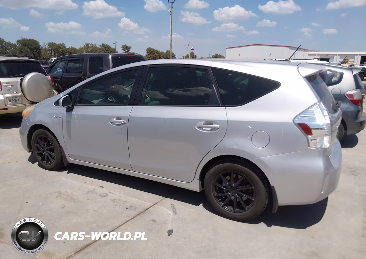 2014 Toyota Prius V Two VIN:JTDZN3EU4EJ015592 - 14