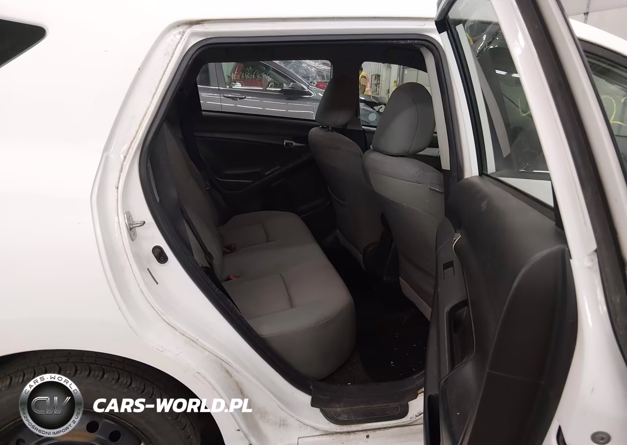 2010 Toyota Matrix VIN:2T1KU4EE6AC335313 - 8