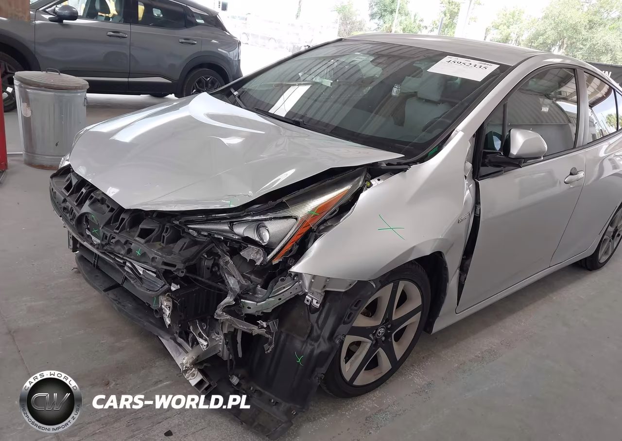 2016 Toyota Prius Three Touring VIN:JTDKARFUXG3509753 - 6