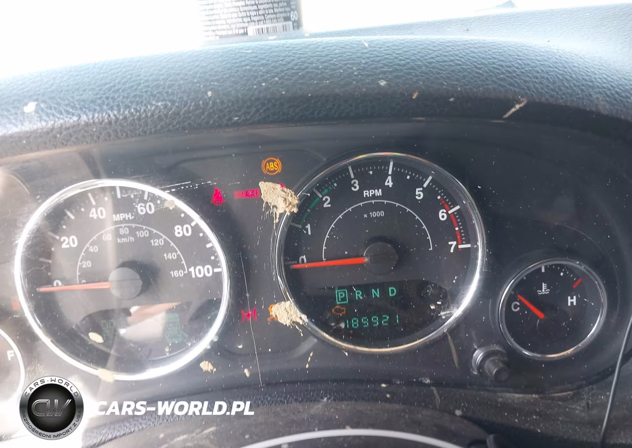 2011 Jeep Wrangler Unlimited Sahara VIN:1J4BA5H15BL533277 - 7