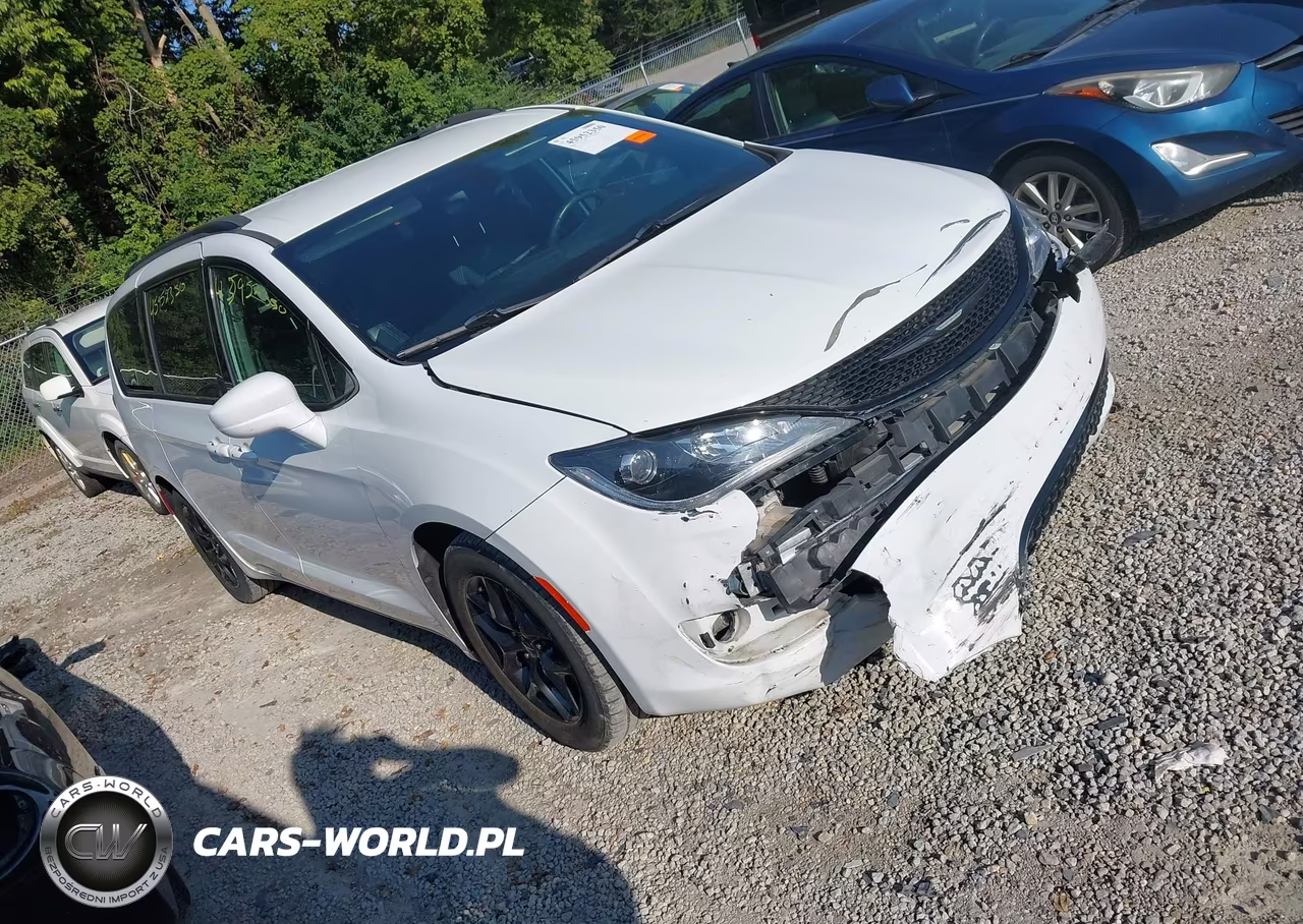 2018 Chrysler Pacifica Touring L – zdjęcie 1 z 19