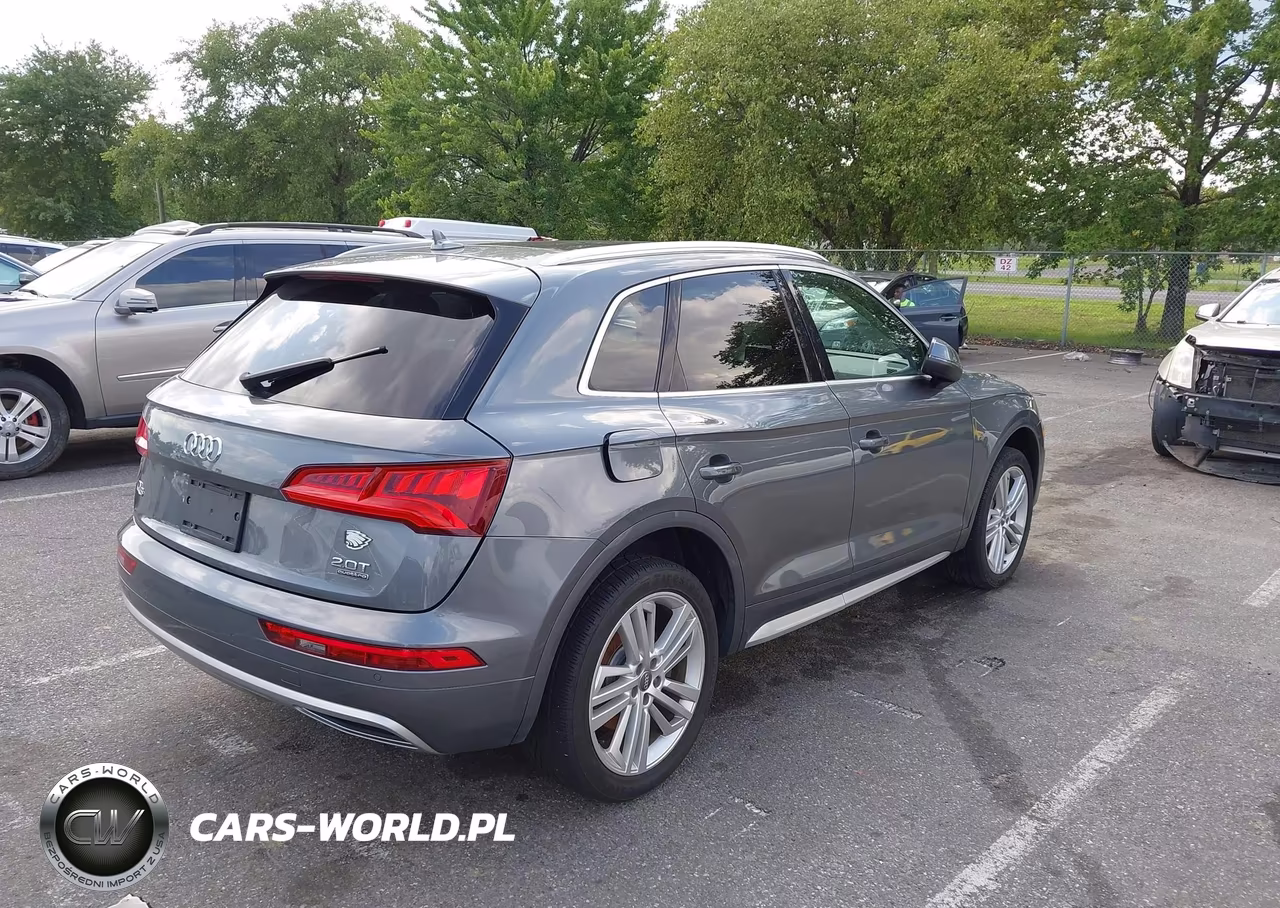 2018 Audi Q5 2.0T Premium-2.0T Tech Premium VIN:WA1BNAFY0J2042889 - 4