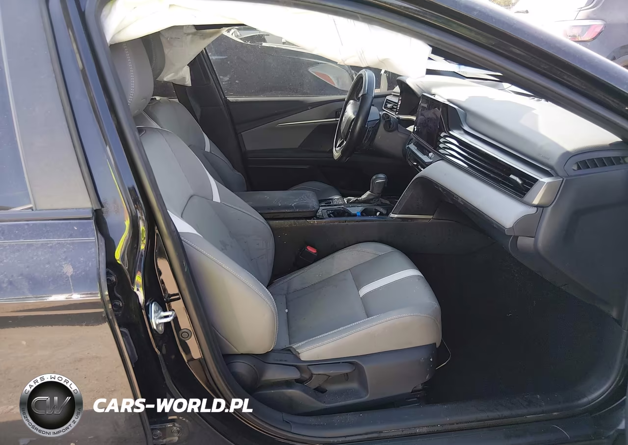 2025 Toyota Camry Se VIN:4T1DAACK8SU522707 - 5