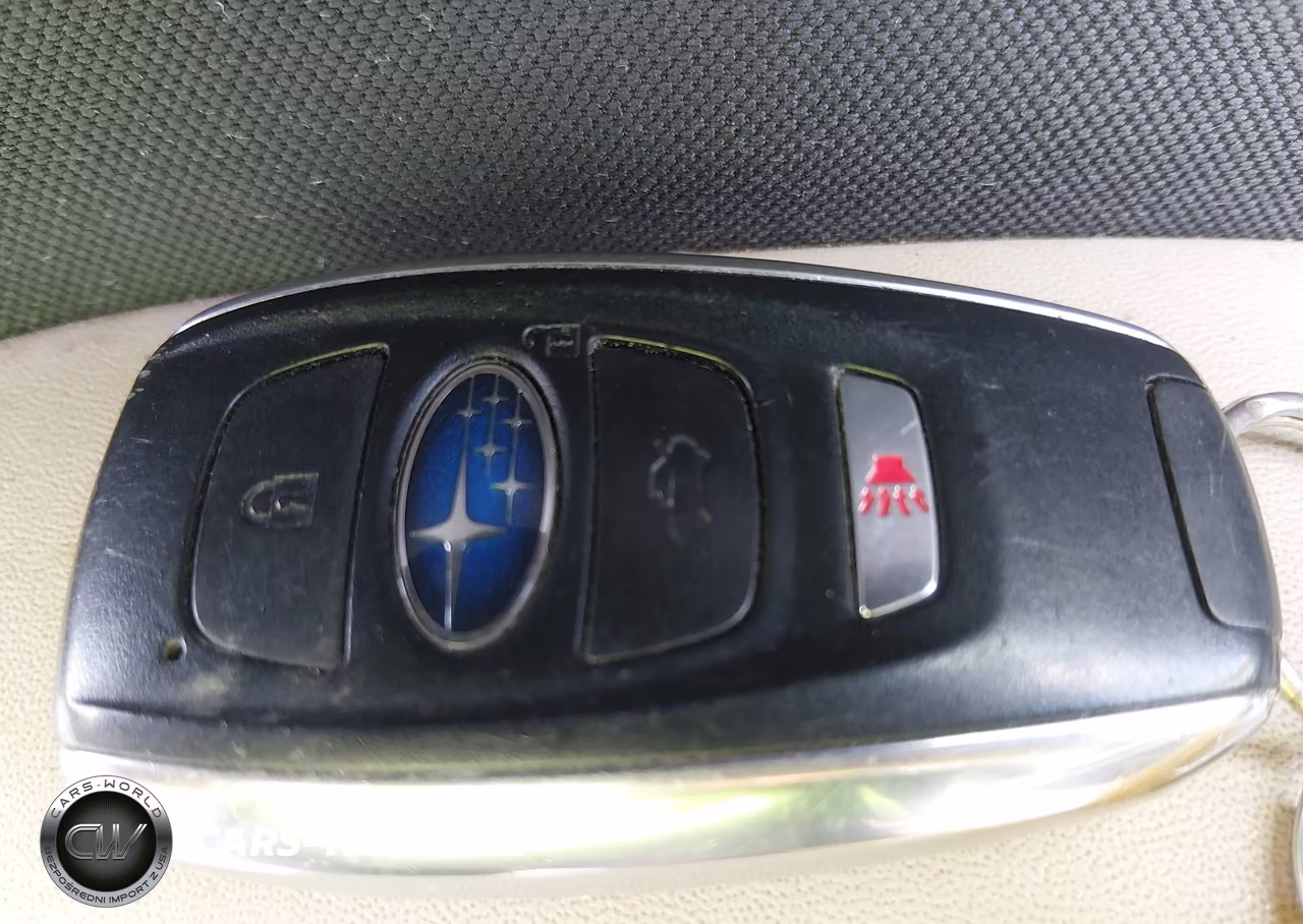 2020 Subaru Outback Premium VIN:4S4BTACCXL3123654 - 11
