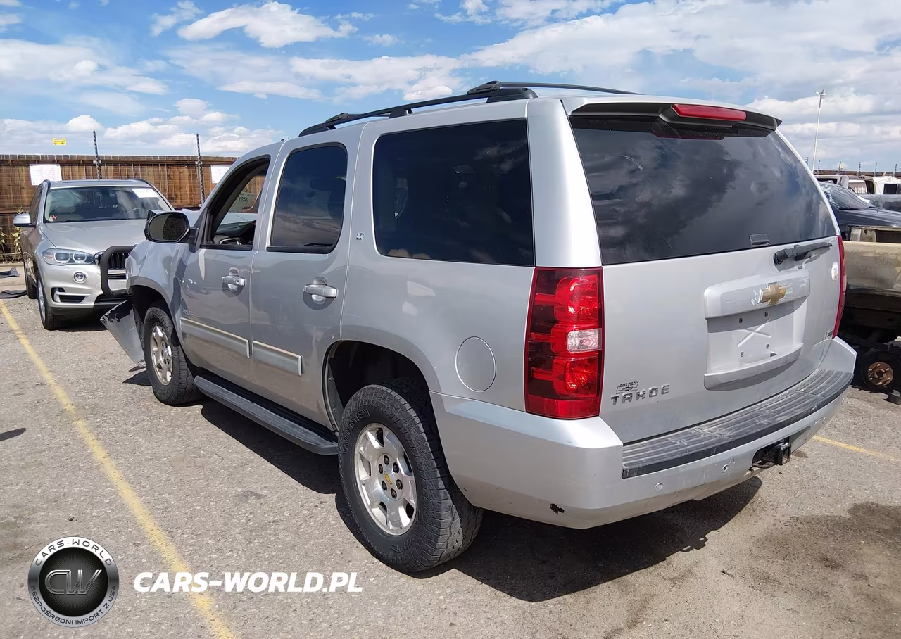2011 Chevrolet Tahoe Lt VIN:1GNSKBE00BR153118 - 3