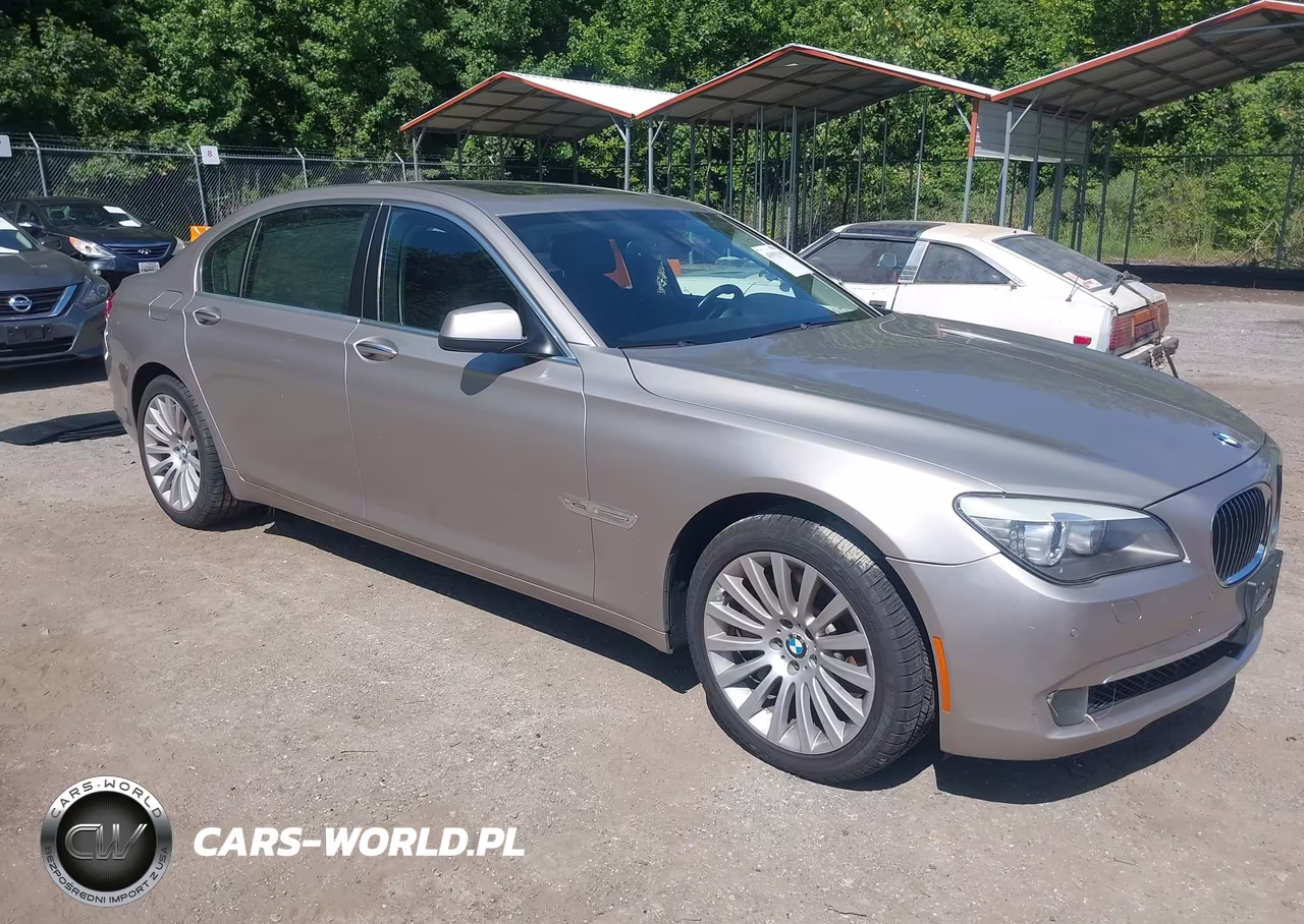 2012 BMW 750Li xDrive