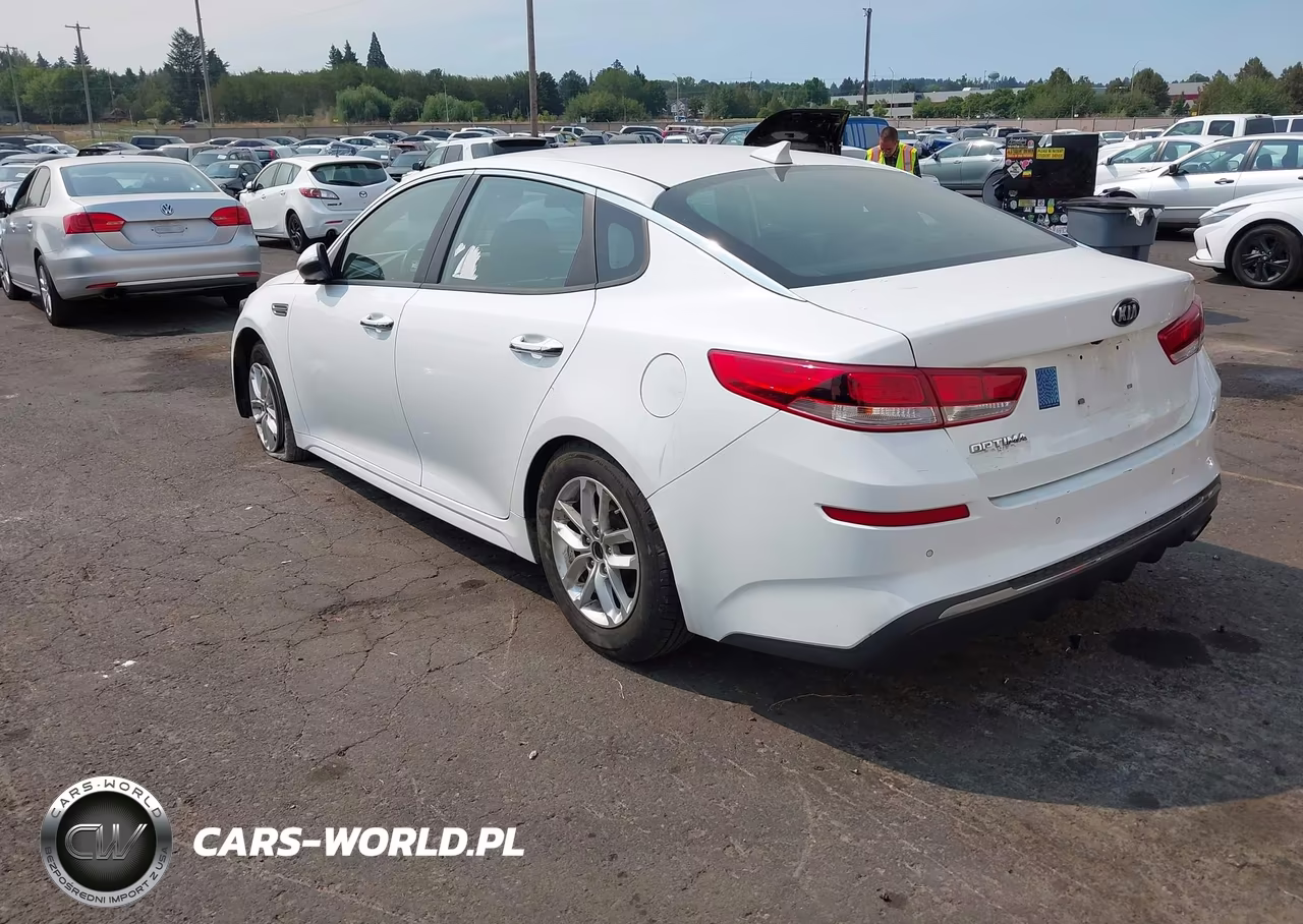 2019 Kia Optima Lx VIN:5XXGT4L36KG354335 - 3