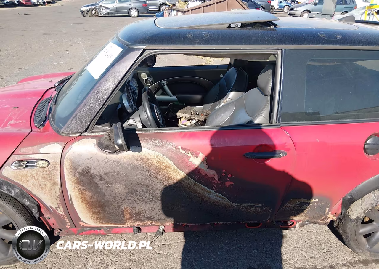 2005 Mini Cooper S VIN:WMWRE33465TD94540 - 6