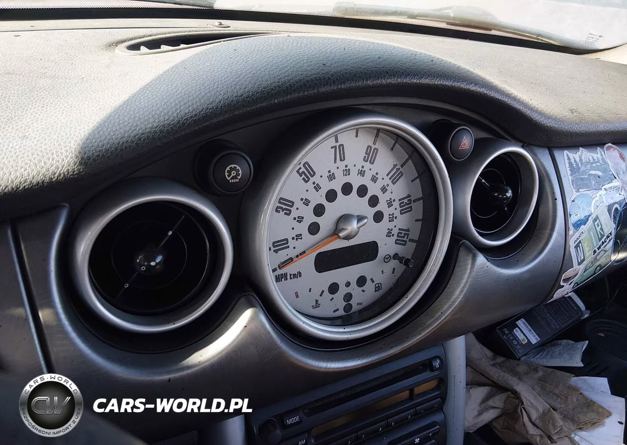 2005 Mini Cooper S VIN:WMWRE33465TD94540 - 7