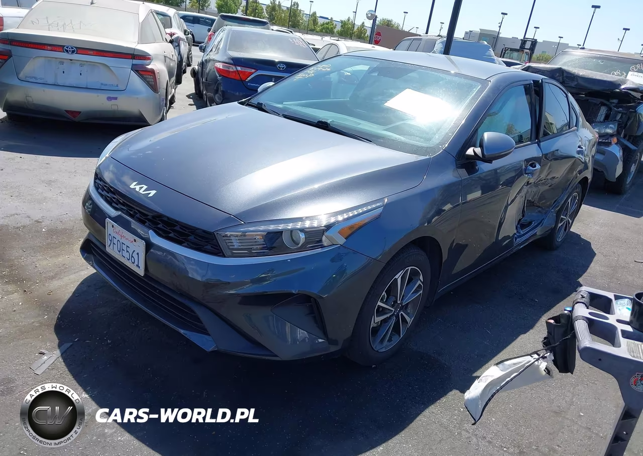 2023 Kia Forte Lxs VIN:3KPF24AD9PE608596 - 2