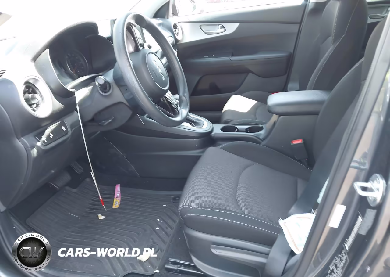 2023 Kia Forte Lxs VIN:3KPF24AD9PE608596 - 5