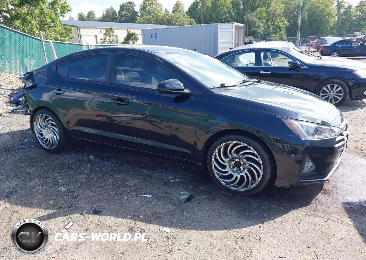 2019 Hyundai Elantra Se – zdjęcie 1 z 17