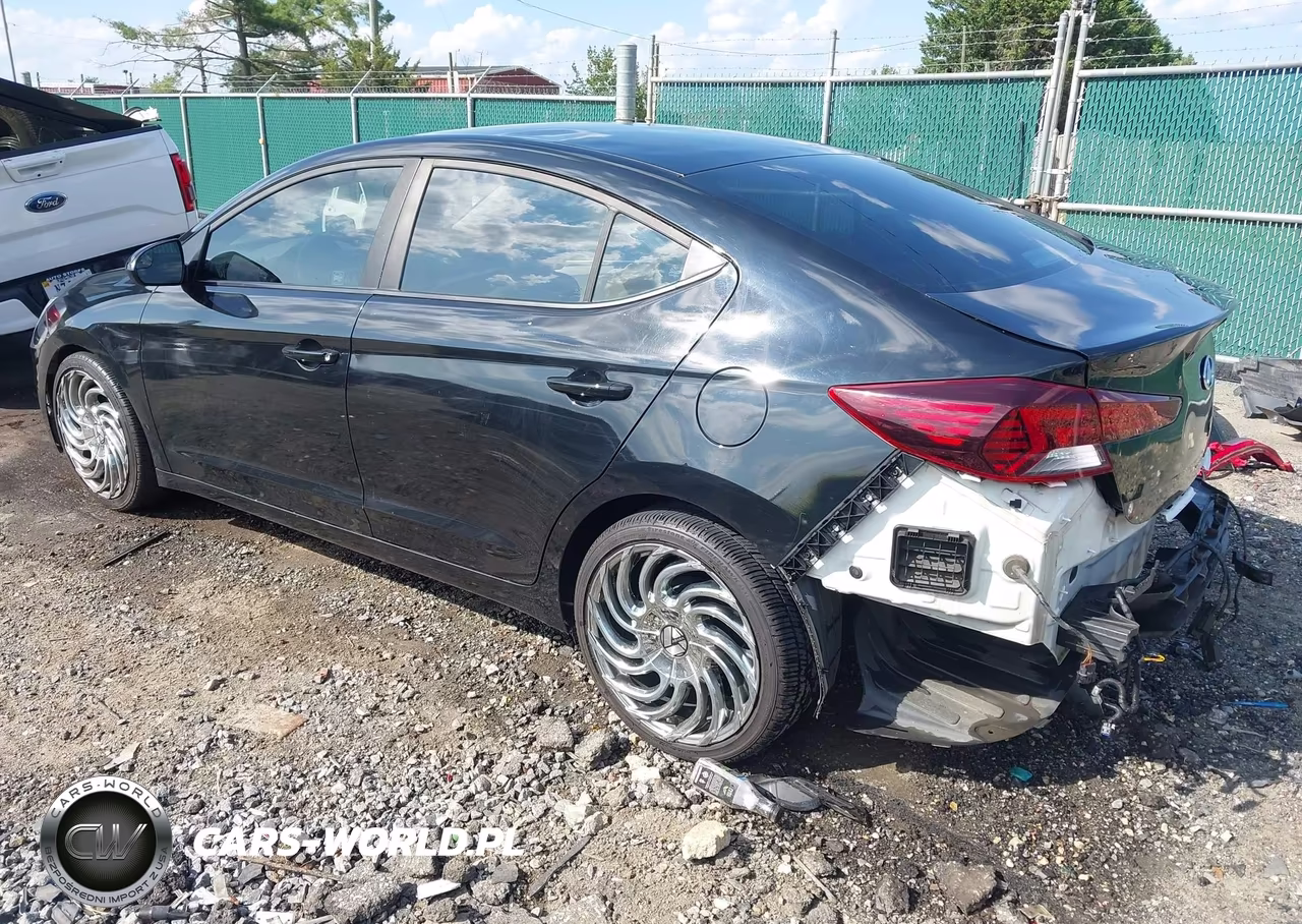 2019 Hyundai Elantra Se VIN:5NPD74LF4KH434190 - 3
