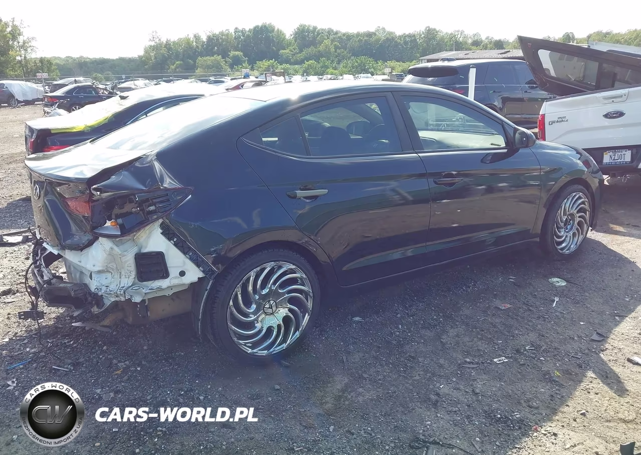 2019 Hyundai Elantra Se VIN:5NPD74LF4KH434190 - 4