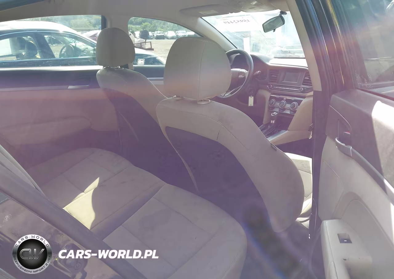 2019 Hyundai Elantra Se VIN:5NPD74LF4KH434190 - 8