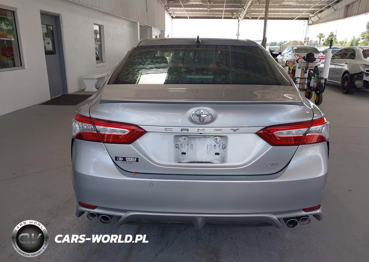 2020 Toyota Camry Xse VIN:4T1K61AK6LU340579 - 16