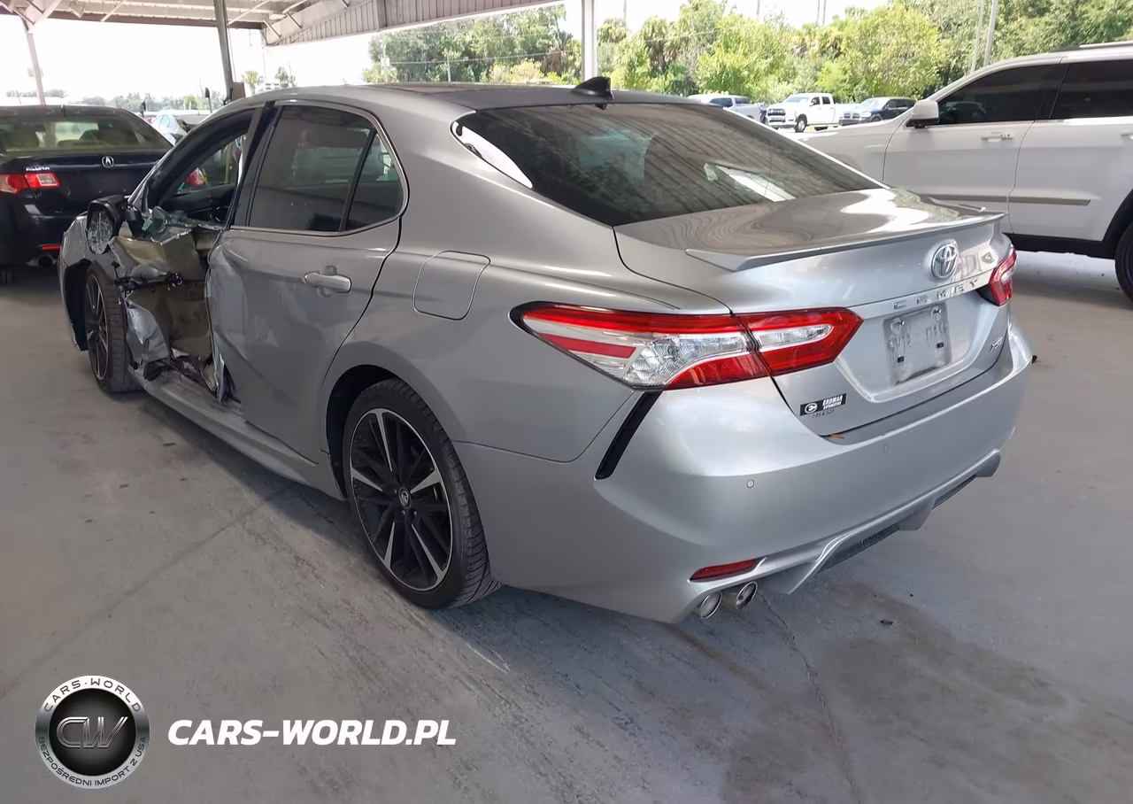2020 Toyota Camry Xse VIN:4T1K61AK6LU340579 - 3