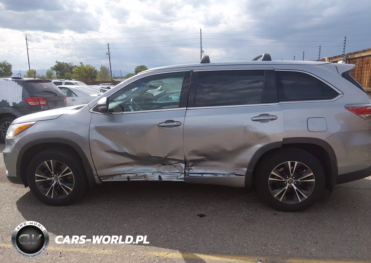2016 Toyota Highlander Xle VIN:5TDJKRFHXGS237408 - 15
