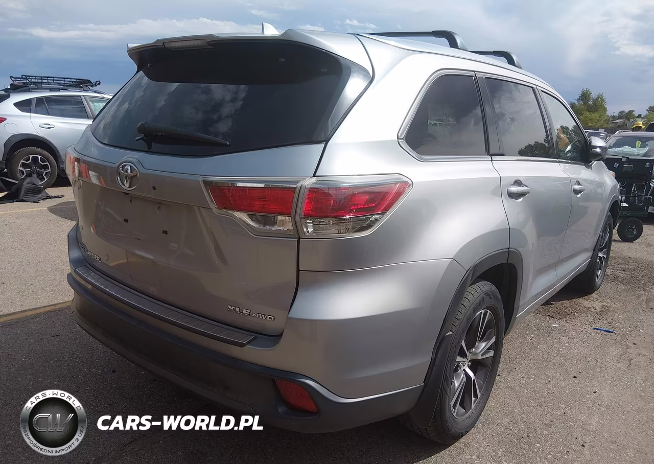 2016 Toyota Highlander Xle VIN:5TDJKRFHXGS237408 - 4