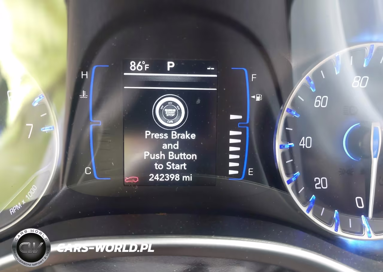 2019 Chrysler Pacifica Touring VIN:2C4RC1DG9KR702046 - 15