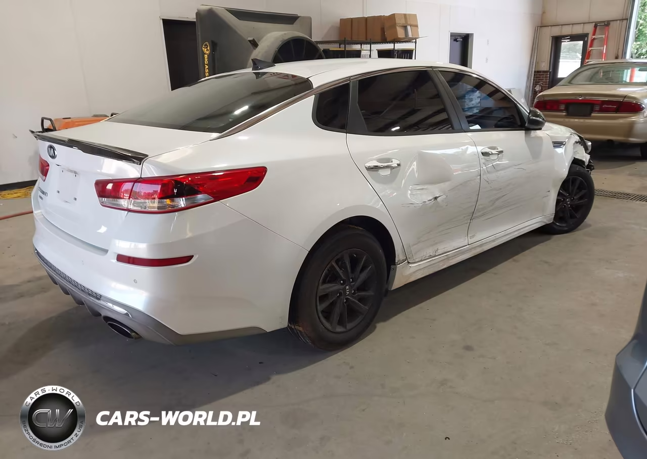 2020 Kia Optima Lx VIN:5XXGT4L37LG424300 - 4