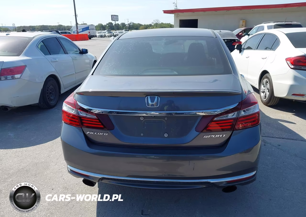 2017 Honda Accord Sport VIN:1HGCR2F5XHA233313 - 16