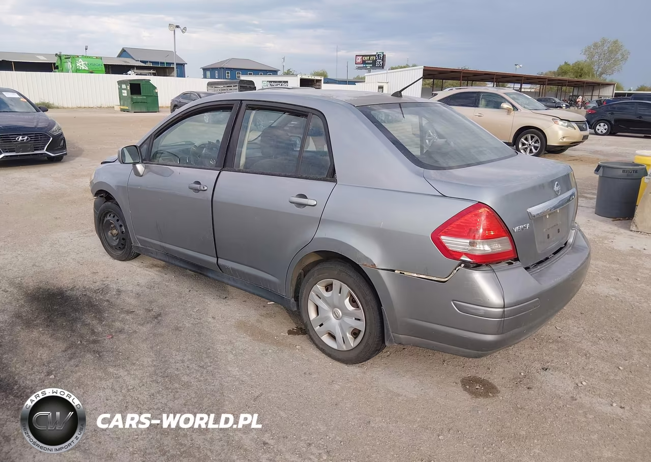 2010 Nissan Versa 1.8S VIN:3N1BC1AP3AL382324 - 3