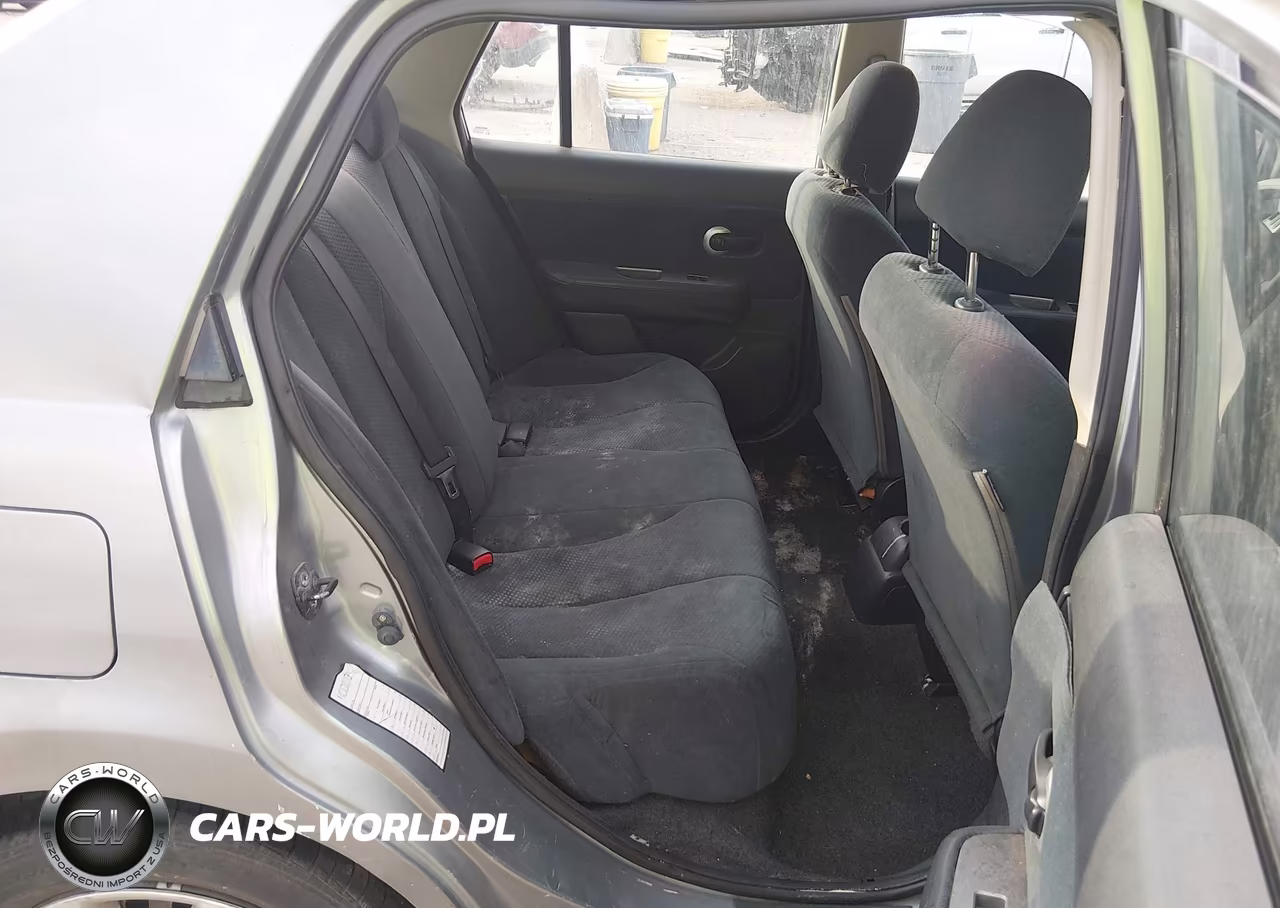 2010 Nissan Versa 1.8S VIN:3N1BC1AP3AL382324 - 8
